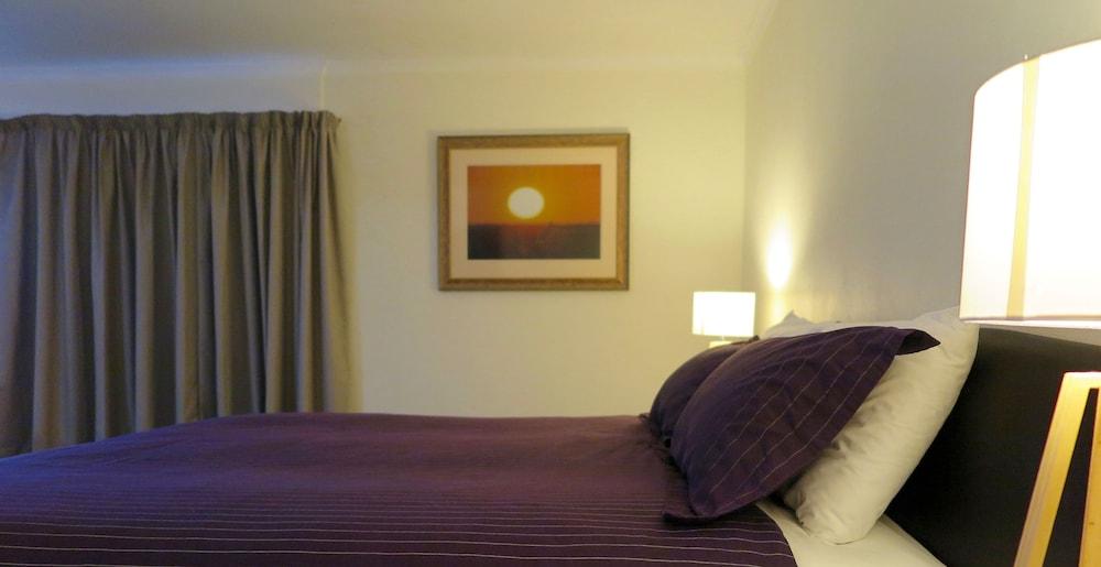 Summerhill Motor Inn (Adults Only) Меримбула Екстериор снимка