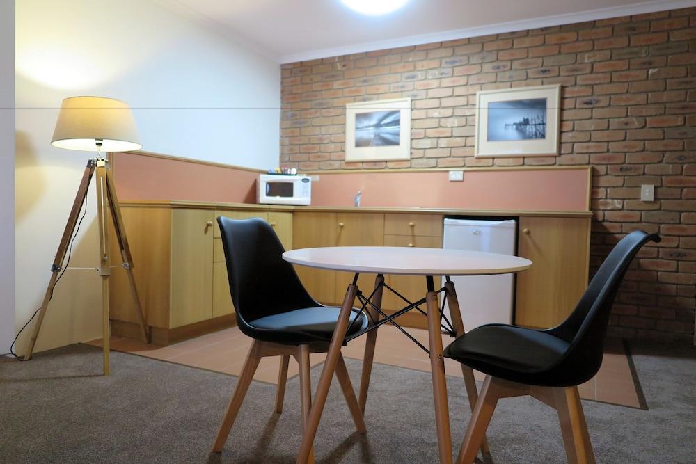 Summerhill Motor Inn (Adults Only) Меримбула Екстериор снимка