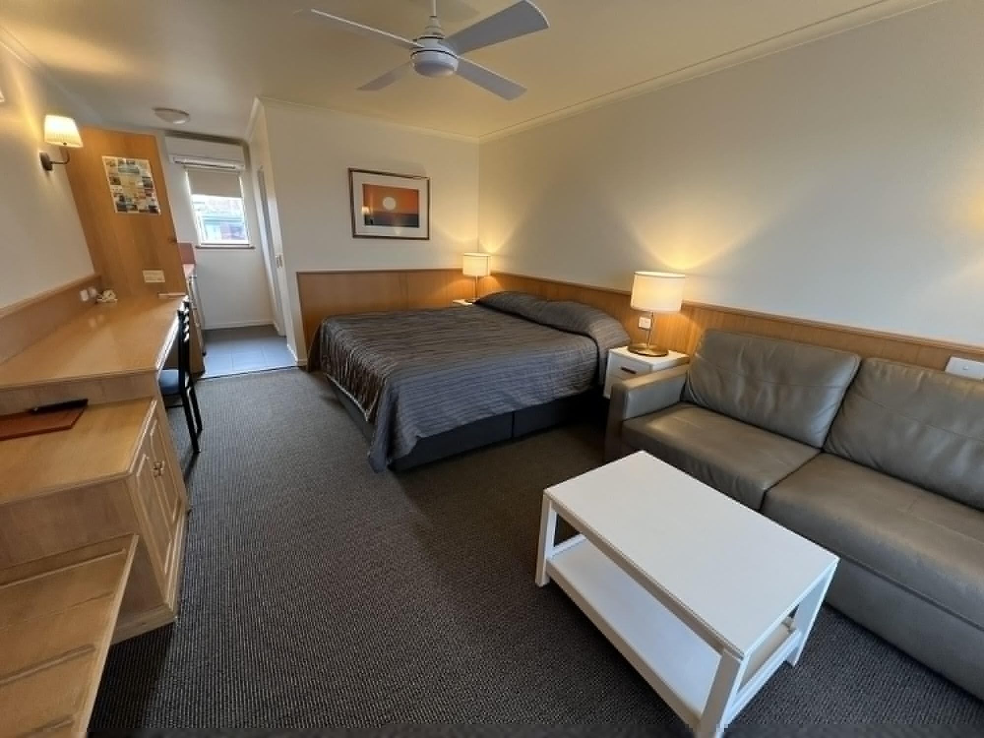 Summerhill Motor Inn (Adults Only) Меримбула Екстериор снимка