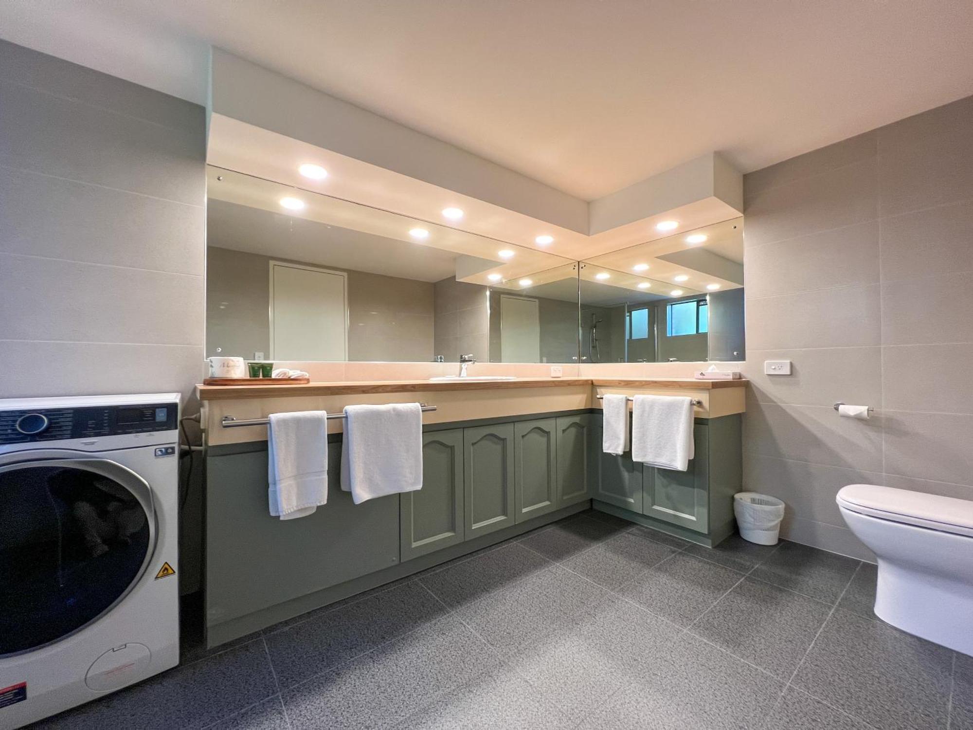 Summerhill Motor Inn (Adults Only) Меримбула Екстериор снимка