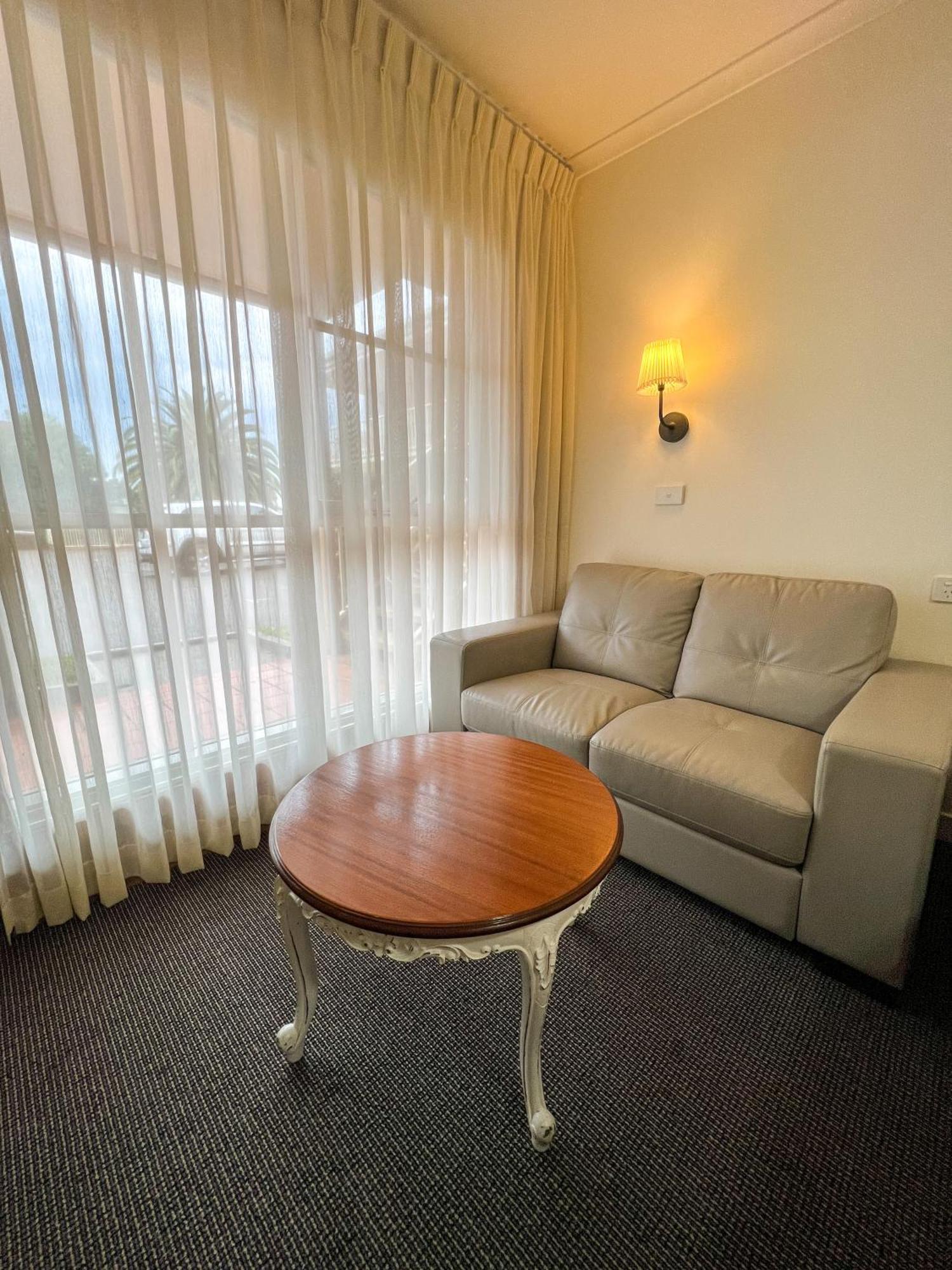Summerhill Motor Inn (Adults Only) Меримбула Екстериор снимка